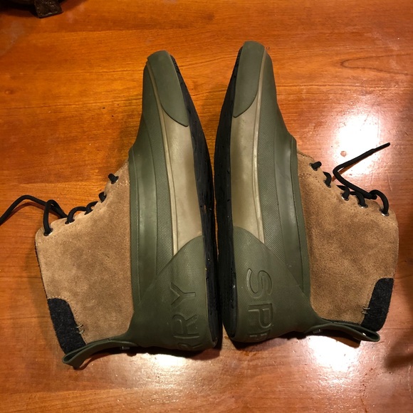 Sperry Thinsulate Boots - Picture 6 of 7